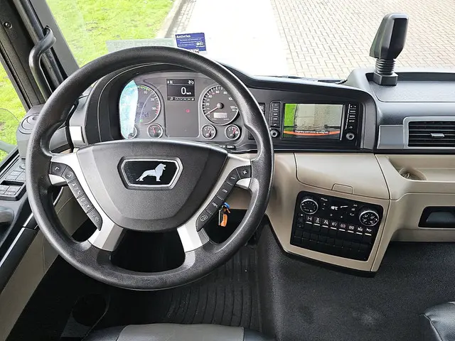 MAN TGM 12.290 2018 Diesel 8