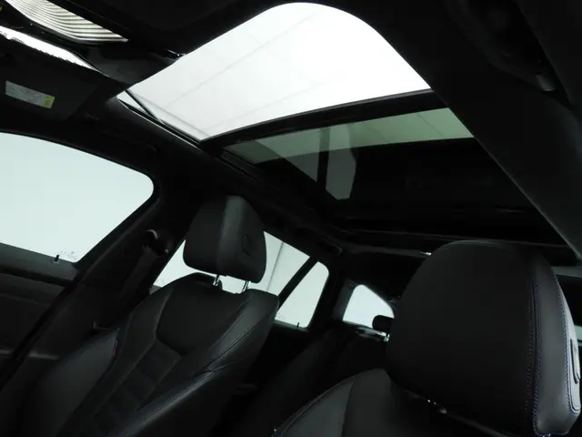 BMW 3 Serie Touring 330i xDrive 2022 Benzine 26