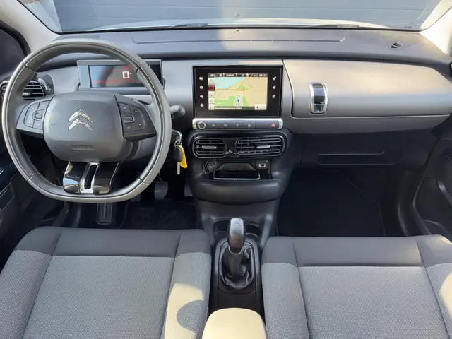 Citroën C4 Cactus 1.2 PureTech Shine 2016 Benzine 6