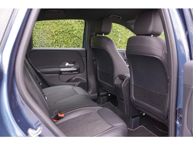 Mercedes-Benz B-Klasse B 200 2019 Benzine 18