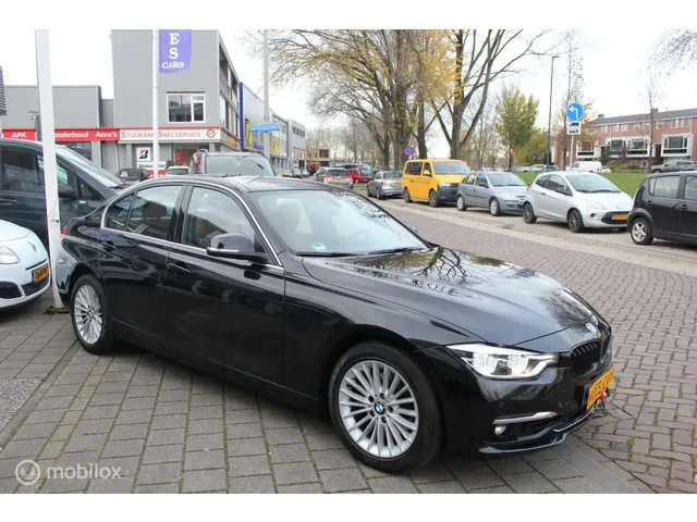 BMW 3 Serie 330e Luxury 2015 Hybride Benzine 3