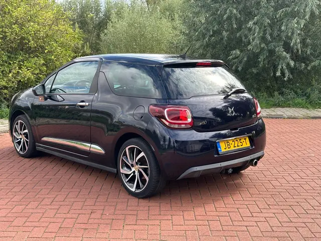 DS DS 3 1.2 PureTech 1955 Clima/Led/Navi/105PK 2016 Benzine 7