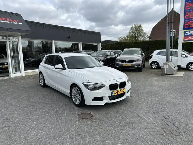 BMW 1 Serie 114i EDE 2014 Benzine 2