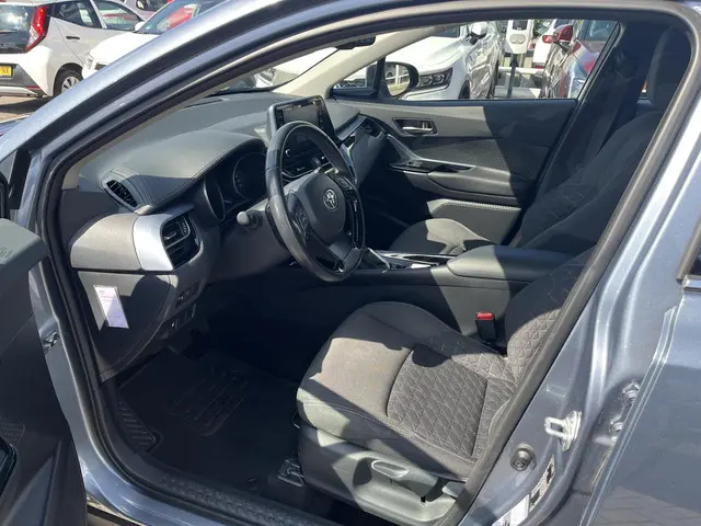 Toyota C-HR 2.0 Hybrid Dynamic 2020 Hybride Benzine 6