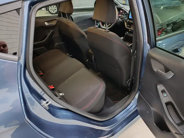 Ford Fiesta 1.0 EcoBoost Hybrid ST-Line X 2023 Benzine 15