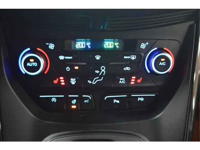 Ford Kuga 1.5 EcoBoost Vignale 2018 Benzine 20