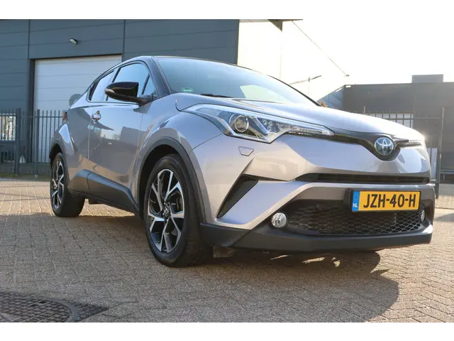 Toyota C-HR 1.8 Hybrid Dynamic 2018 Hybride Benzine 10