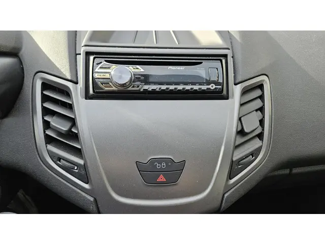 Ford Fiesta 1.25 2012 Benzine 12