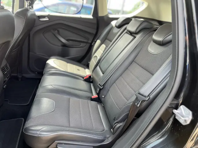 Ford Kuga 1.5 Titanium 4WD Aanbieding 2015 Benzine 16