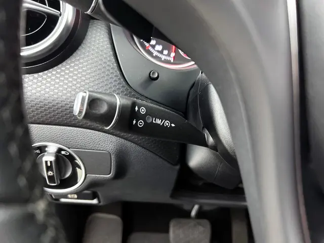 Mercedes-Benz A-Klasse Ambition 2017 Benzine 11