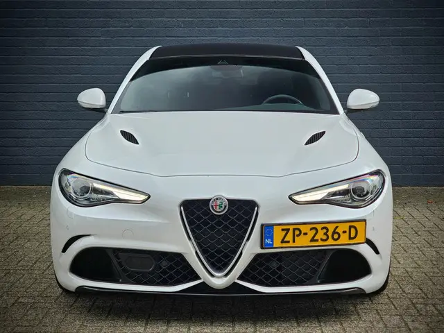 Alfa Romeo Giulia 3