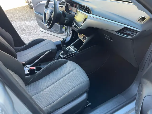 Opel Corsa 1.2 Edition 2022 Benzine 15