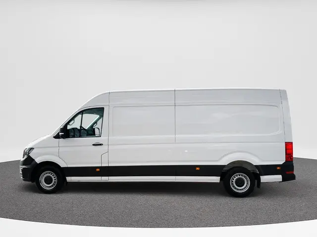 Volkswagen Crafter 35 2.0 TDI L4H3 2024 Diesel 2