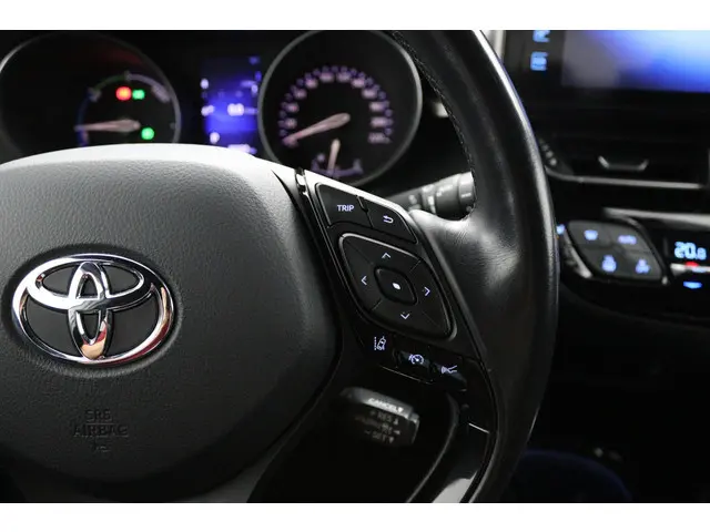 Toyota C-HR 1.8 Hybrid Dynamic 2018 Hybride Benzine 21