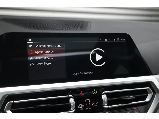 BMW 3 Serie 330i M-Sport 2021 Benzine 24