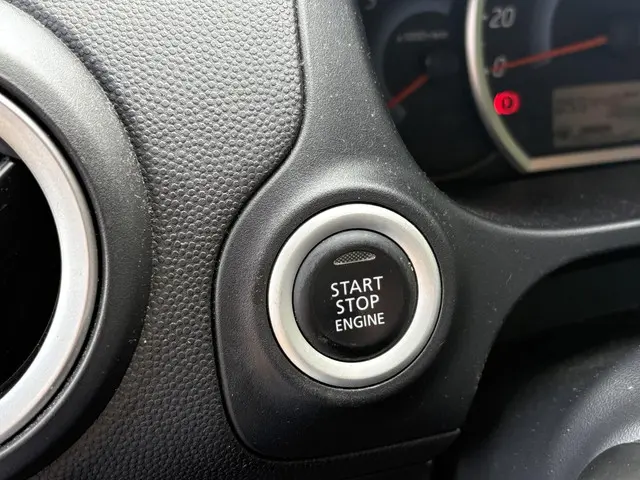 Mitsubishi Space Star 1.0 71pk Intense 2015 Benzine 22
