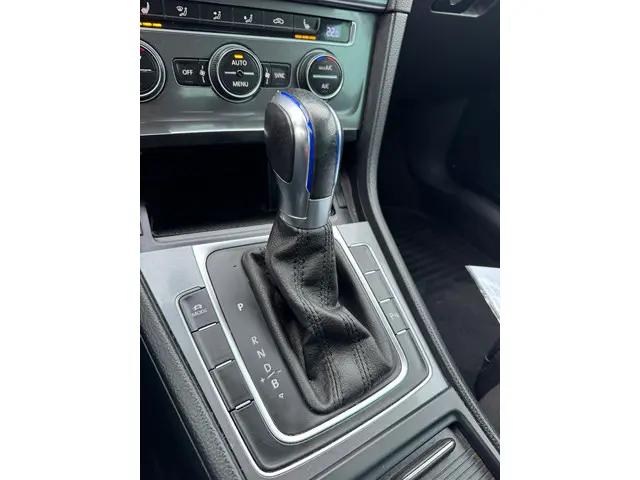 Volkswagen e-Golf E-Golf 2015 Elektrisch 9