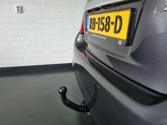 Toyota Yaris 1.3 VVT-i Style / Trekhaak / Airco 2013 Benzine 7
