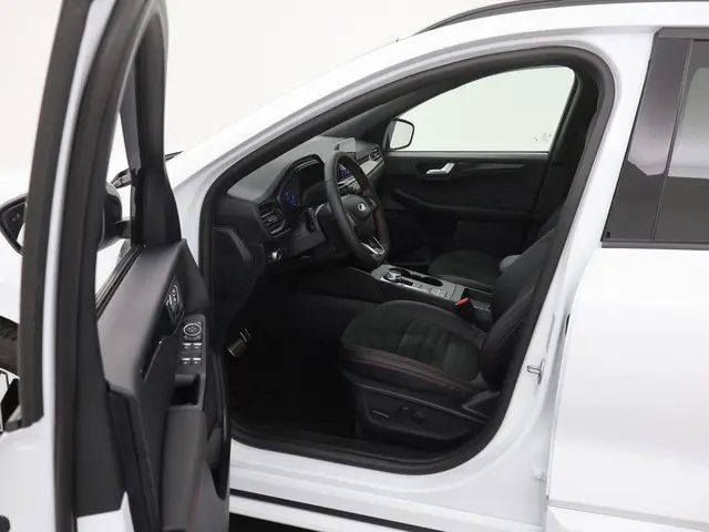 Ford Kuga 2.5 PHEV 225PK ST-Line X 2021 Hybride Benzine 10