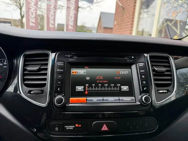 Kia Carens 1.6 GDi ExecutiveL. 2016 Benzine 26