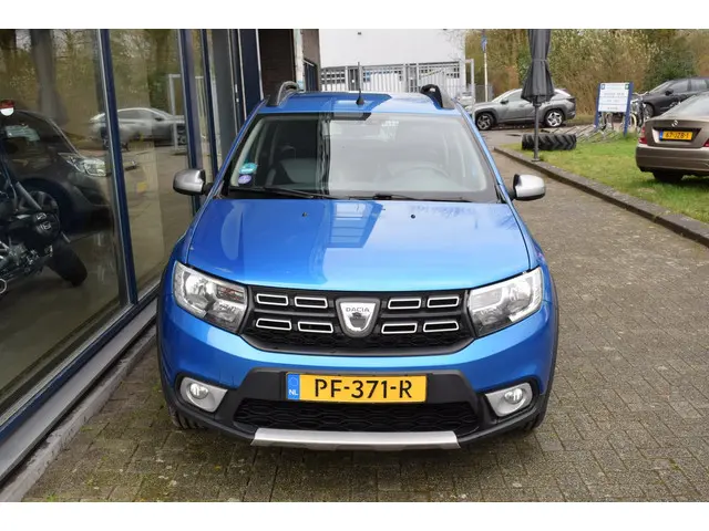 Dacia Sandero Stepway 0.9 TCe SL 2017 Benzine 8