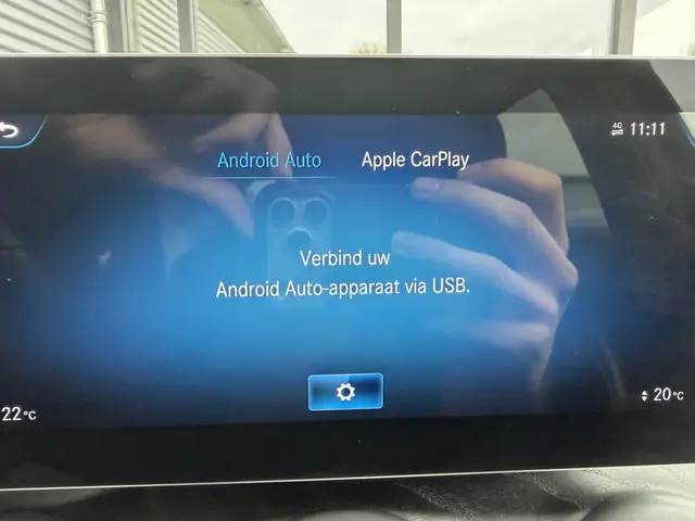 Mercedes-Benz GLC 300 4MATIC Advantage 2020 Benzine 32