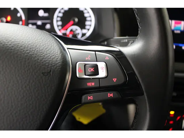 Volkswagen Polo 1.0 TSI Comfortline 2021 Benzine 14