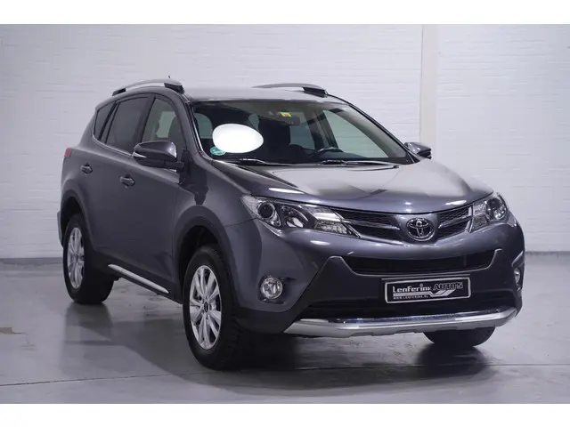 Toyota RAV4 2