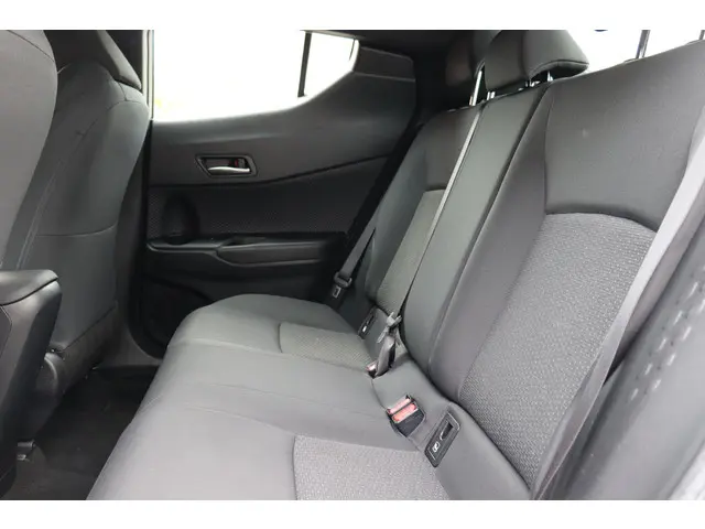 Toyota C-HR 1.2 Turbo Urban 2018 Benzine 24