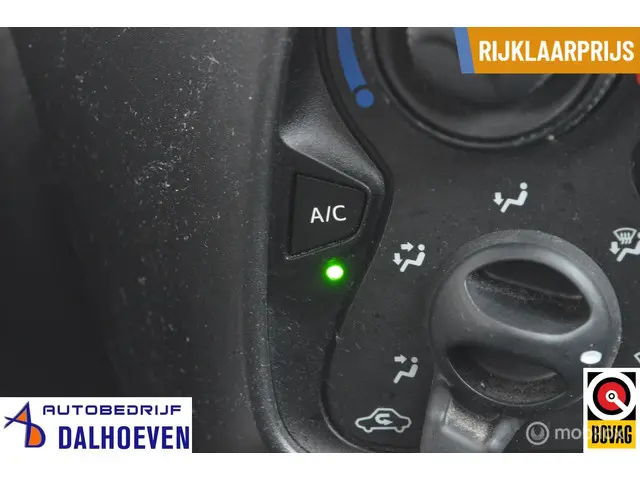 Toyota Aygo 1.0 VVT-i x 2016 Benzine 19