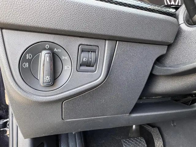 Volkswagen Polo 1.0 TSI Life 2023 Benzine 12