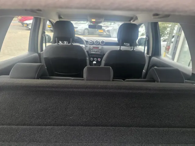 Dacia Duster 1.2 TCe Comfort,trekhaak, 2018 Benzine 9