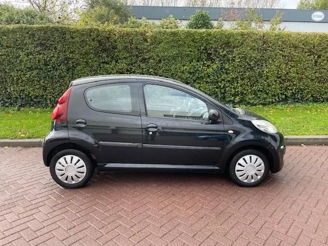 Peugeot 107 1.0 Active 2013 Benzine 4