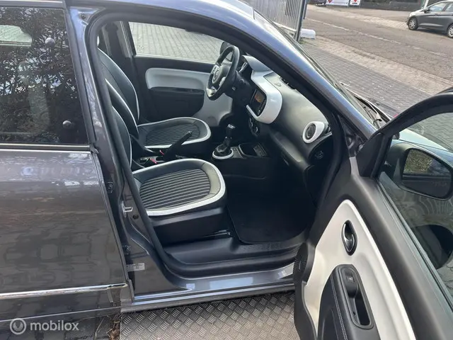 Renault Twingo 1.0 SCe Intens 2020 Benzine 25