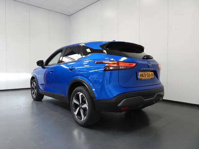 Nissan QASHQAI 1.3 MHEV N-Connecta Design 2023 Benzine 3