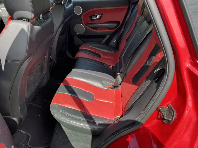 Land Rover Range Rover Evoque 2.0 Si 4WD 2013 Benzine 19