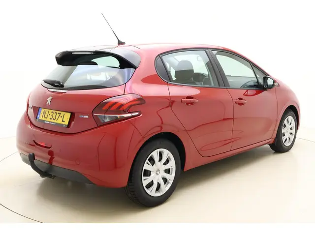 Peugeot 208 2