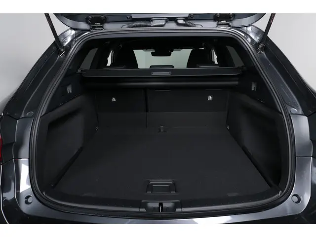 Toyota Corolla Hybrid 140 Dynamic 2025 Hybride Benzine 8