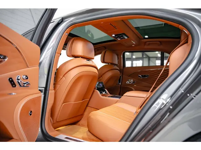 Bentley Flying Spur 4.0 V8 2021 Benzine 51