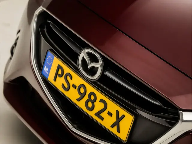 Mazda 2 1.5 Skyactiv-G GT-Luxury 2017 Benzine 33
