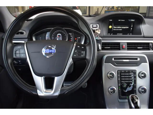 Volvo V70 2.0 T5 Dynamic Edition automaat 2015 Benzine 10