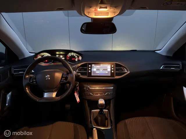 Peugeot 308 1.6 THP Allure 2014 Benzine 8