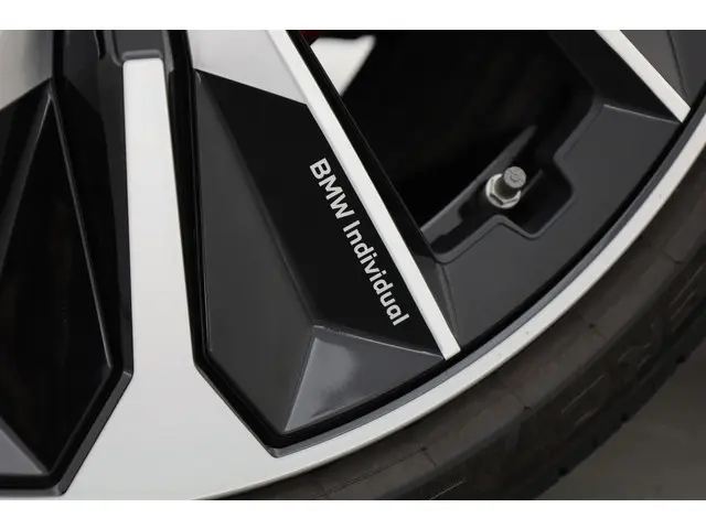 BMW iX xDrive45 101 kWh M Sport Pro 2025 Elektrisch 43