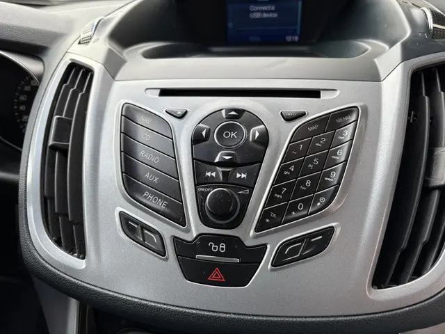 Ford C-MAX 1.0 Trend 2014 Benzine 17