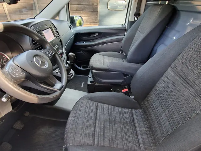 Mercedes-Benz Vito 111 CDI Lang 2018 Diesel 10