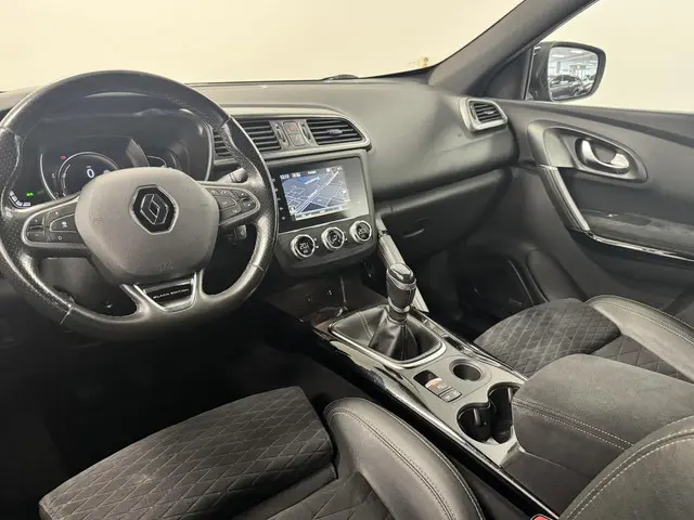 Renault Kadjar 1.3 TCe 140 Black Edition 2021 Benzine 29