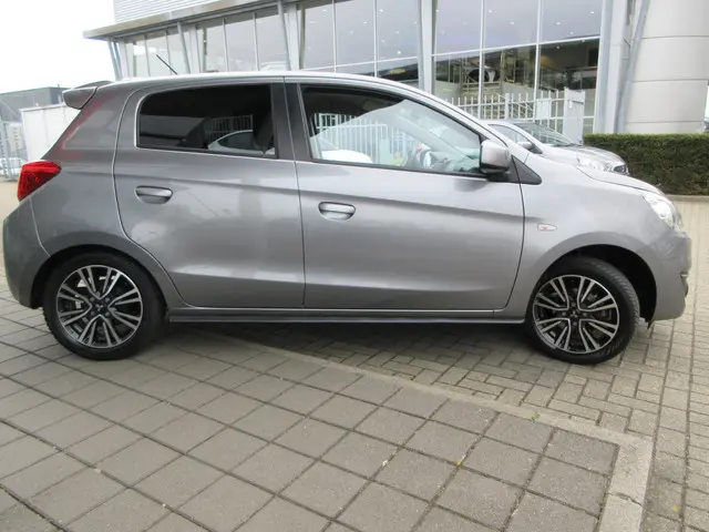 Mitsubishi Space Star 1.0 Intense 2016 Benzine 5