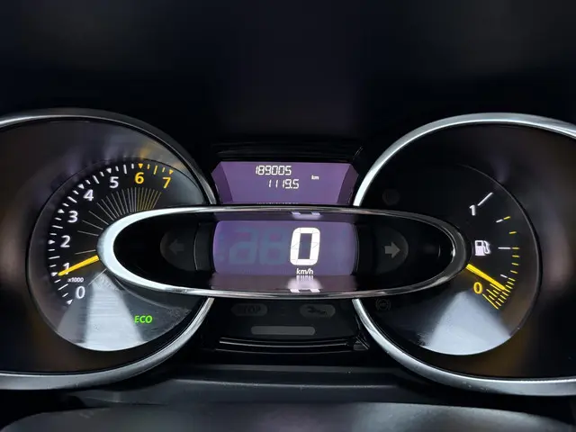 Renault Clio Estate 0.9 TCe Expression 2014 Benzine 17