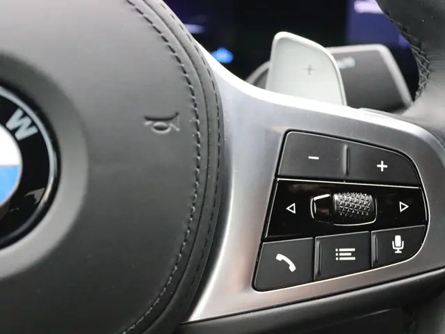 BMW 3 Serie Sedan M340i xDrive 2023 Benzine 24