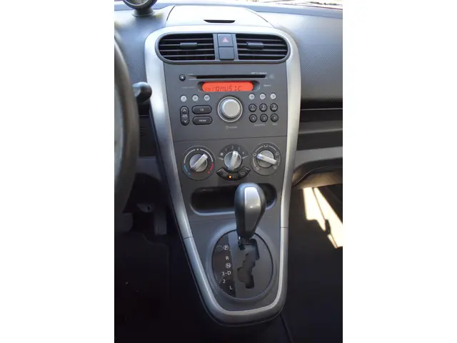 Opel Agila 1.2 Edition 2012 Benzine 22
